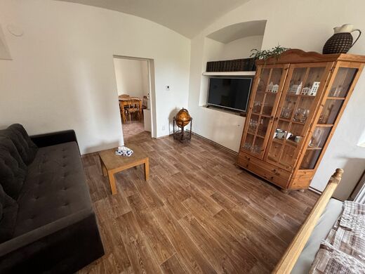 apartman-002-s-tv.jpg